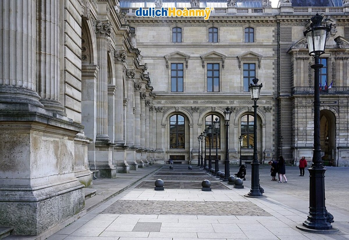 Bảo tàng Louvre – Viên ngọc văn hóa giữa lòng Paris 3 dãy nhà Denon
