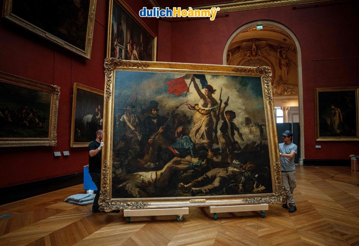 Bảo tàng Louvre – Viên ngọc văn hóa giữa lòng Paris 10 Nữ thần Tự do dẫn dắt nhân dân
