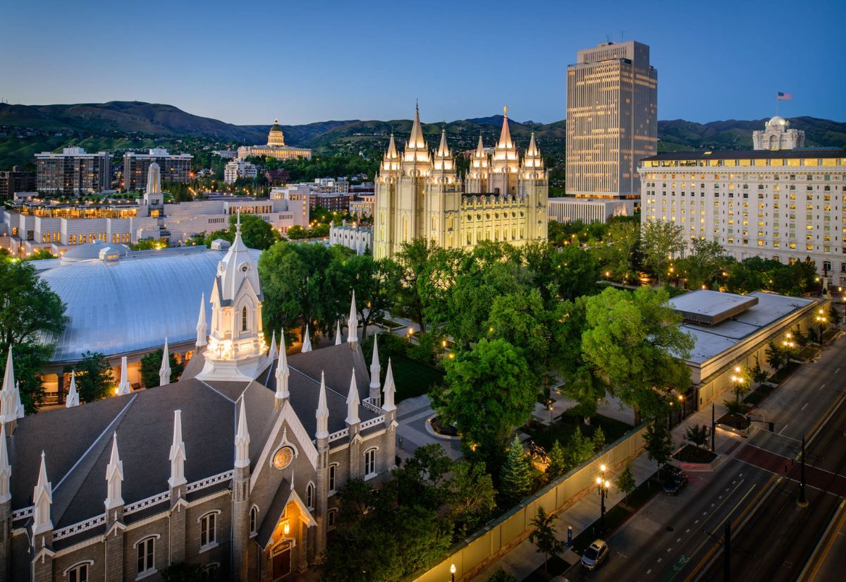 Temple Square – quần thể kiến trúc nổi tiếng tại trung tâm Salt Lake City.