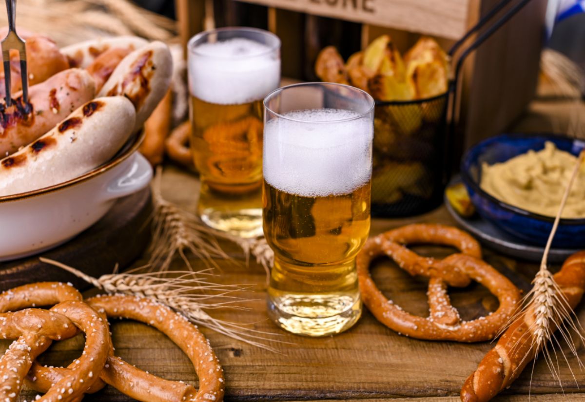 Thưởng thức bia Kölsch – Niềm tự hào trong văn hóa ẩm thực Cologne.