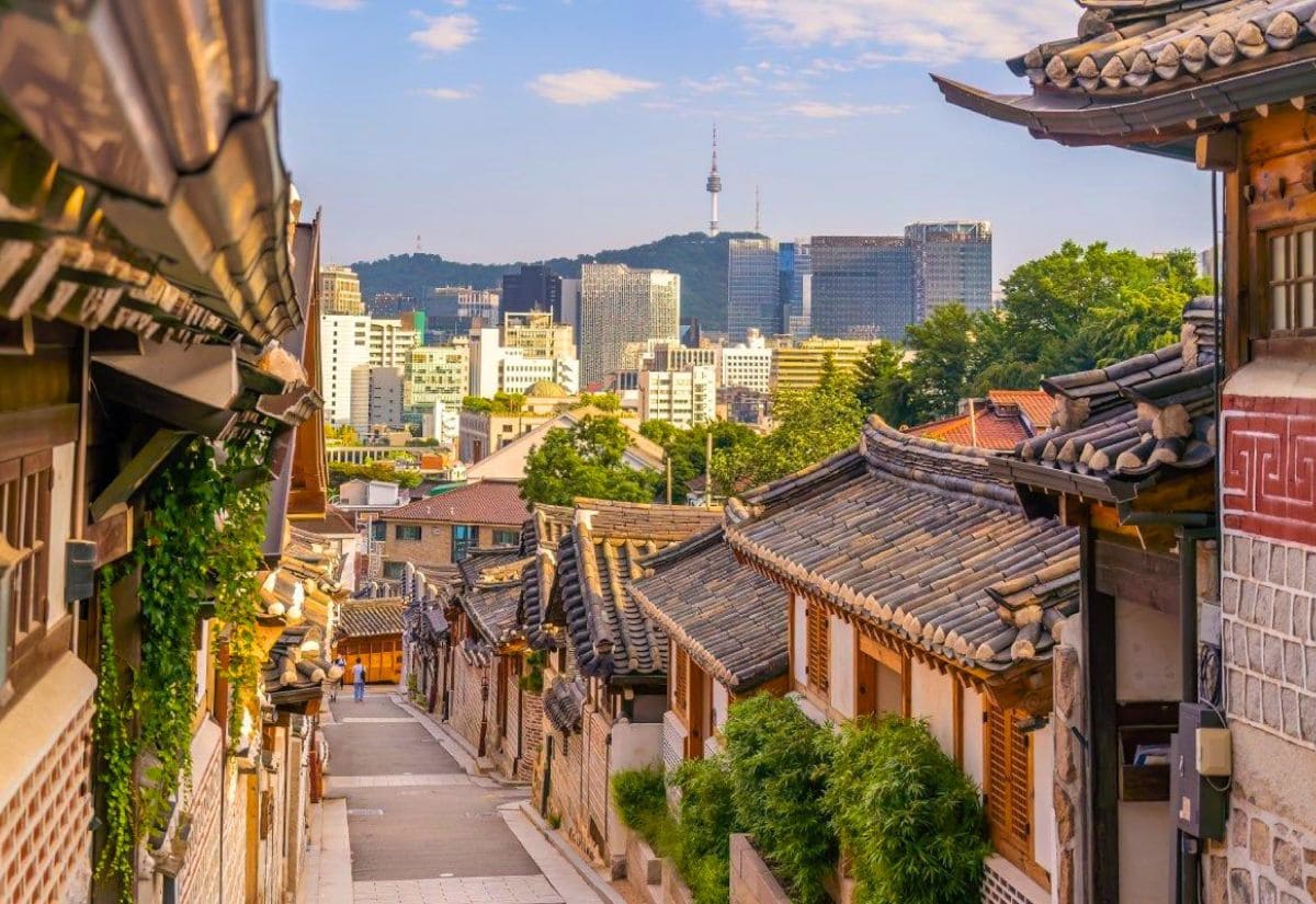 Tháp Namsan có gì hấp dẫn? Các hoạt động thú vị tại Tháp Namsan Hàn Quốc 11 Làng cổ Namsan Hanok