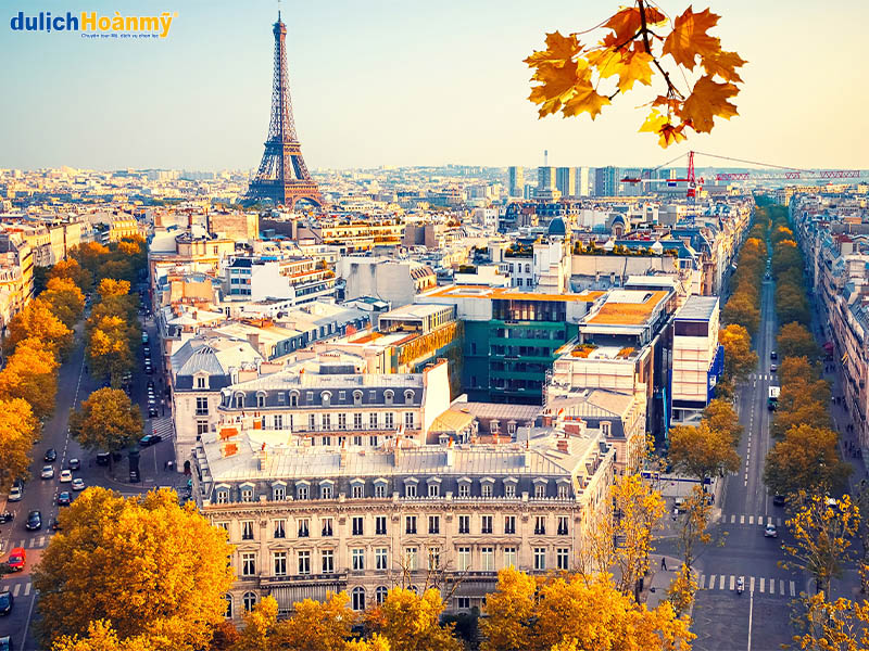 Cảnh sắc Paris đẹp lãng mạn vào mùa cây thay lá