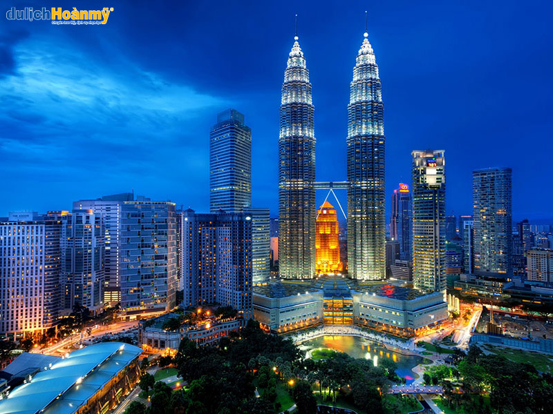Hình ảnh tháp đôi biểu tượng của Malaysia