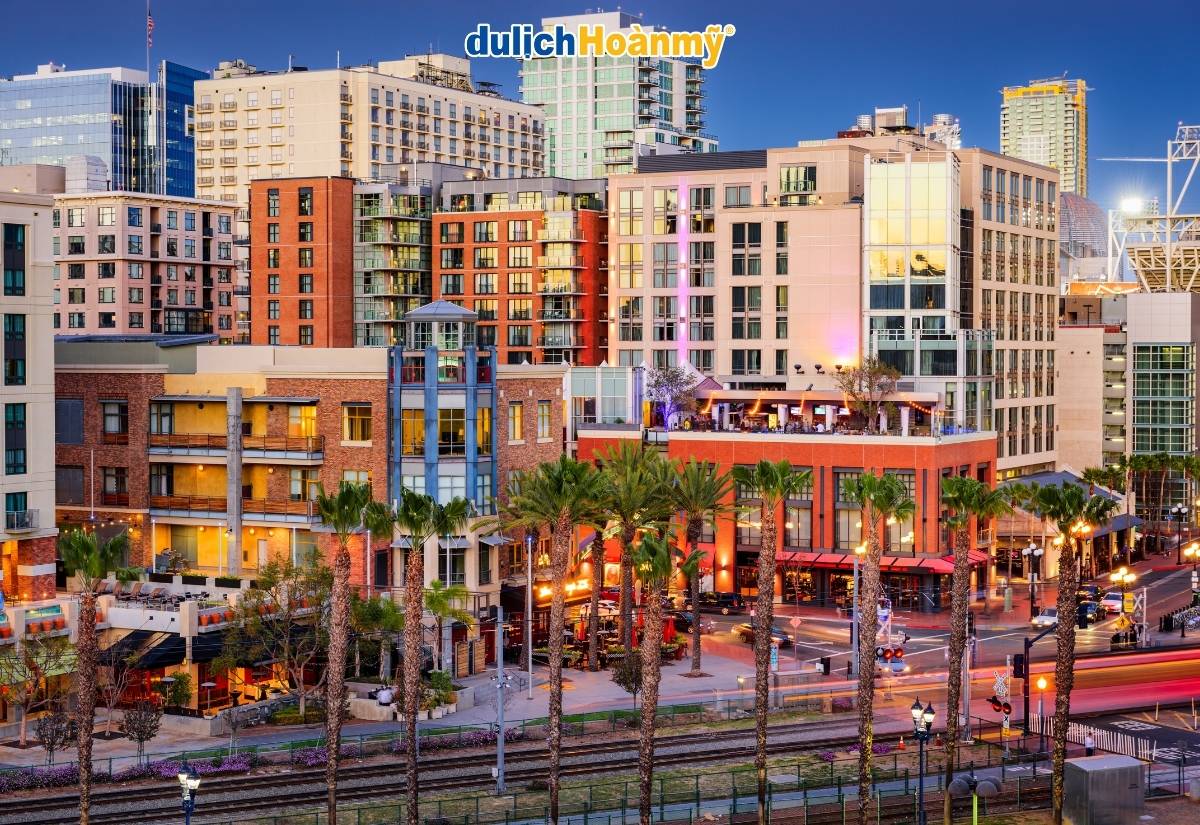 San Diego - Khám phá Thành phố biển xinh đẹp Nam California 9 khu phố gaslamp quarter