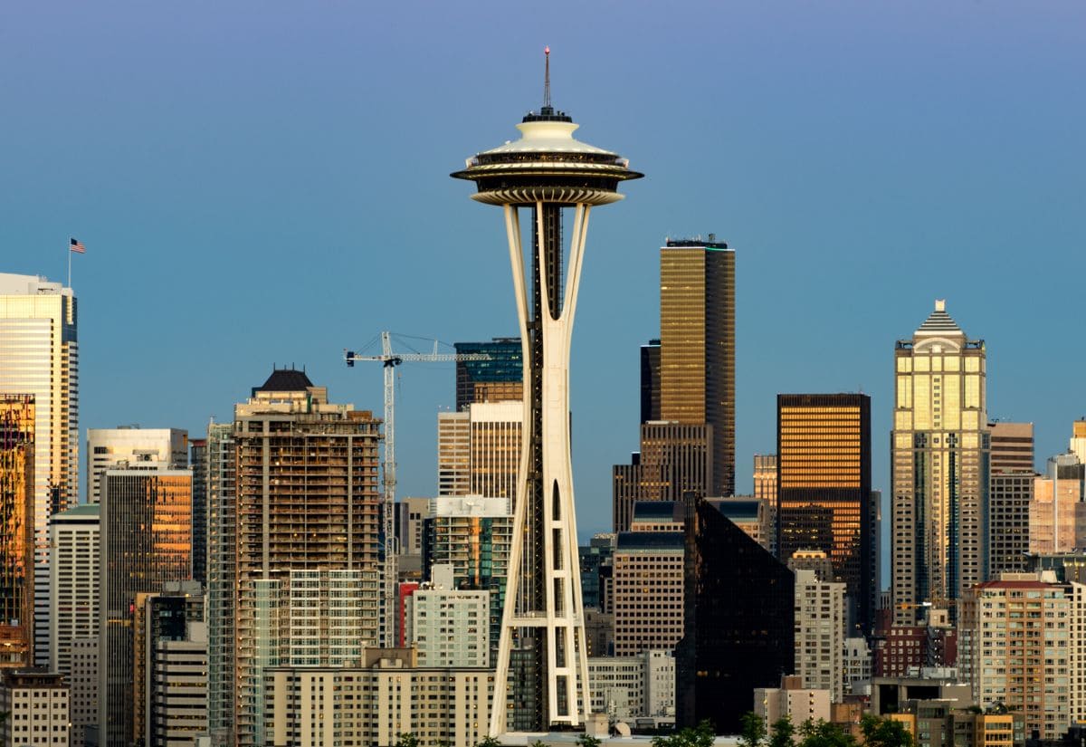 Seattle ở đâu? Kinh nghiệm du lịch Seattle chi tiết từ A-Z 3 Tháp Space Needle Seattle - biểu tượng nổi tiếng nhất của thành phố Seattle