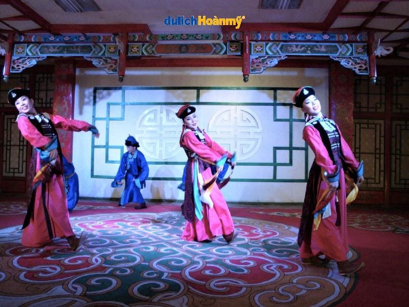 show-biểu-diễn-văn-hóa-dân-gian-kỳ quan mông cổ
