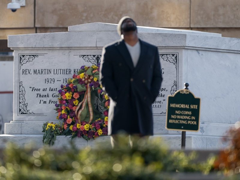 Martin Luther King bị ám sát và qua đời vào ngày 4 - 4 - 1968 Martin Luther King bị ám sát và qua đời vào ngày 4 - 4 - 1968