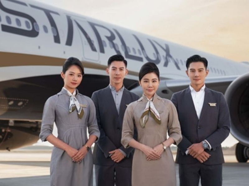 Hãng hàng không 5* Starluxe Airlines