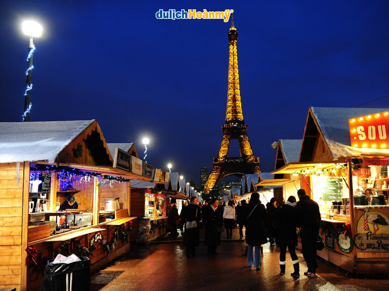 Chợ Giáng sinh tại Trocadéro
