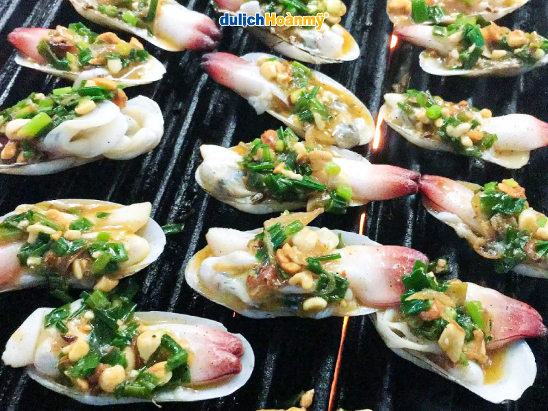Geoduck (Tu Hài) có thể chế biến được nhiều món và rất bổ dưỡng Geoduck (Tu Hài) có thể chế biến được nhiều món và rất bổ dưỡng