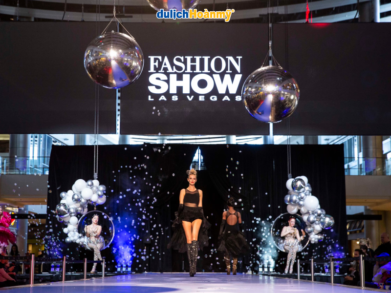Mua sắm tại Fashion Show Las Vegas và thưởng thức các buổi trình diễn đẳng cấp Mua sắm tại Fashion Show Las Vegas và thưởng thức các buổi trình diễn đẳng cấp