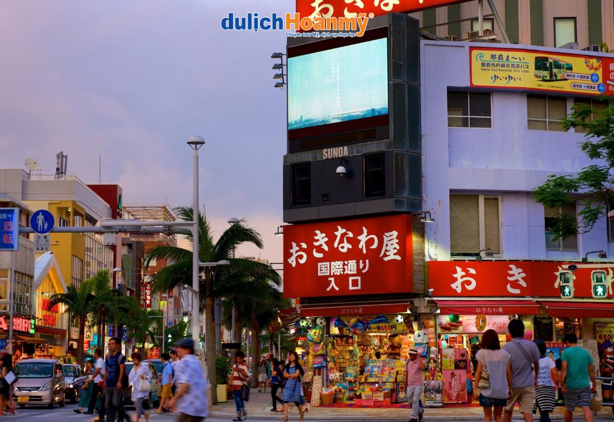 Phố Kokusai Dori 