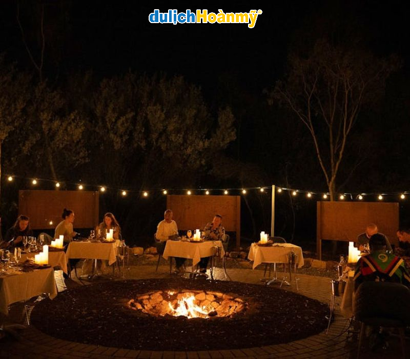 Kinh nghiệm du lịch Úc chi tiết từ A đến Z 17 Trải nghiệm đêm tại sa mạc Uluru