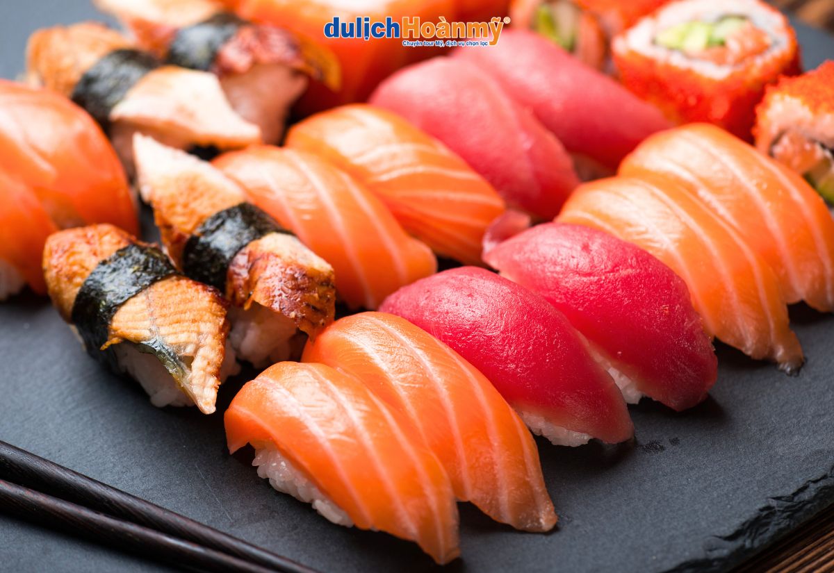 Du lịch Tokyo: Khám phá thủ đô sôi động và hiện đại nhất Nhật Bản 11 sushi