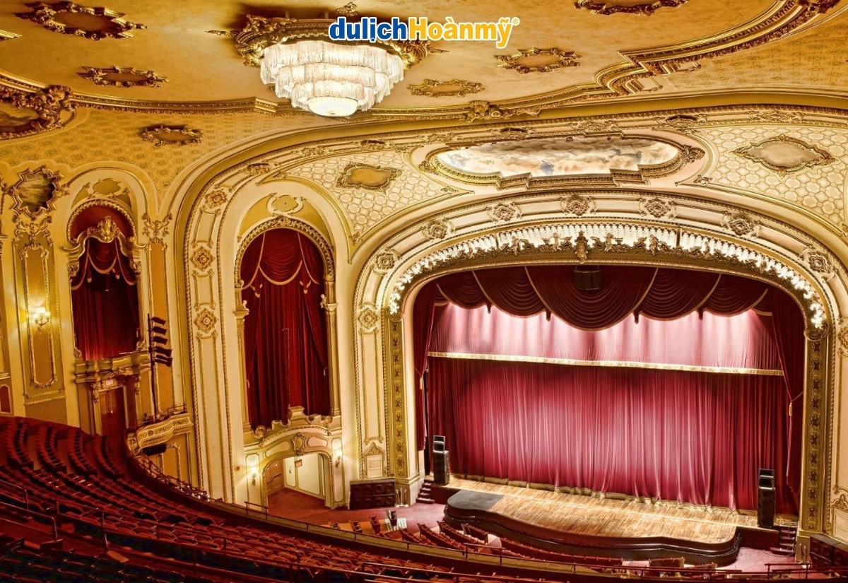 Tất tần tật về Quảng Trường Thời Đại New York - "Ngã tư thế giới" 7 nhà hát broadway