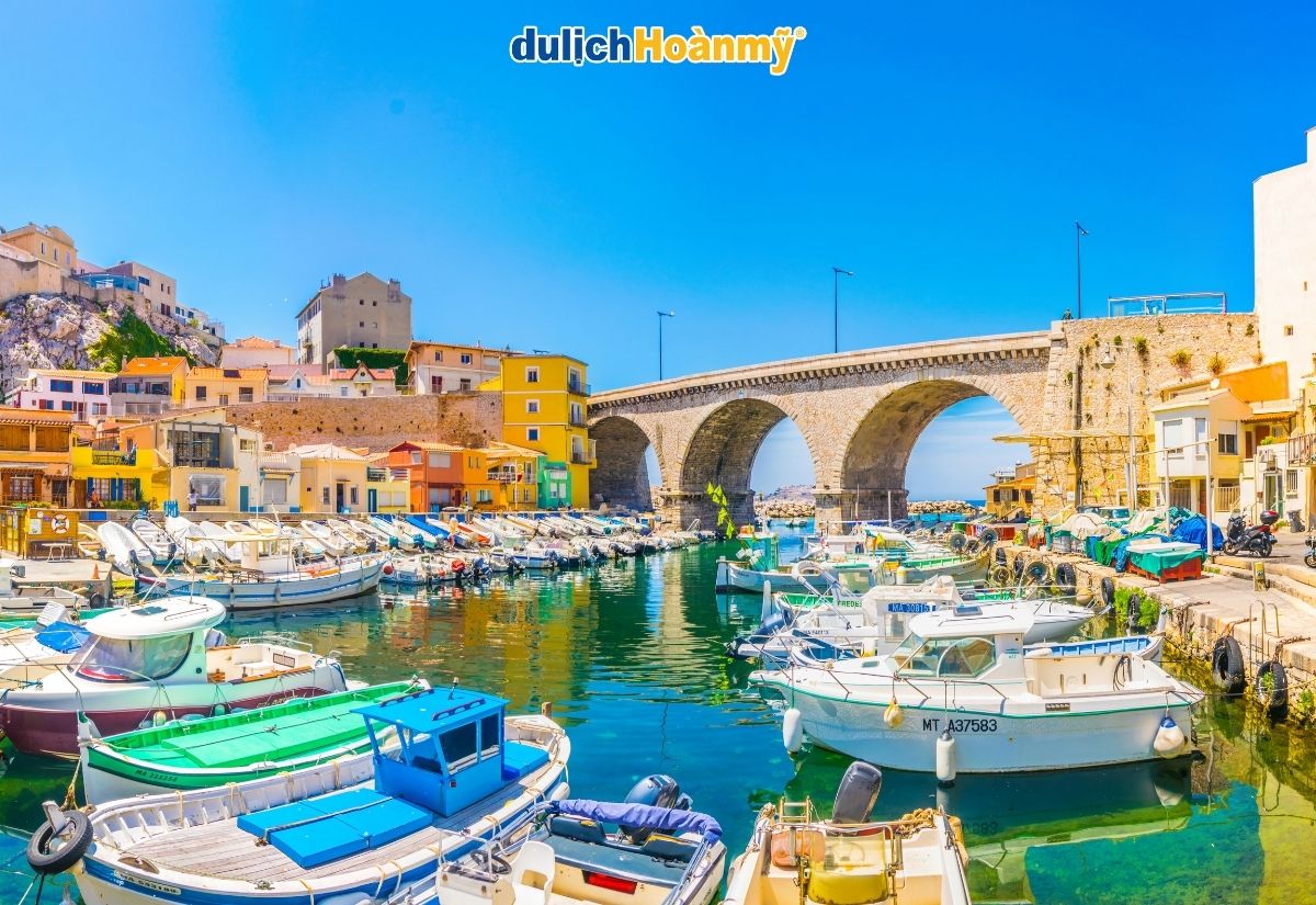 Marseille - Thành phố cảng sôi động bên bờ Địa Trung Hải 2 Marseille mùa nào đẹp