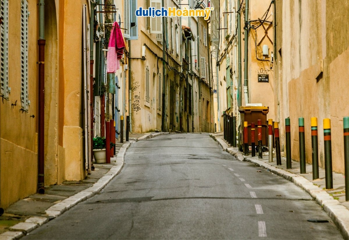 Marseille - Thành phố cảng sôi động bên bờ Địa Trung Hải 4 Le Panier