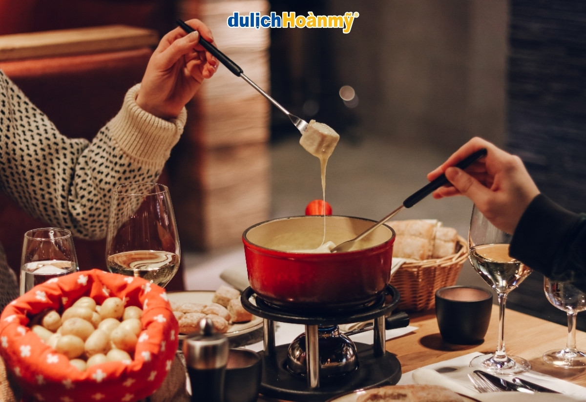 Khám phá Top 11 Chợ Giáng sinh lung linh nhất thế giới 5 chợ Giáng sinh Zermatt