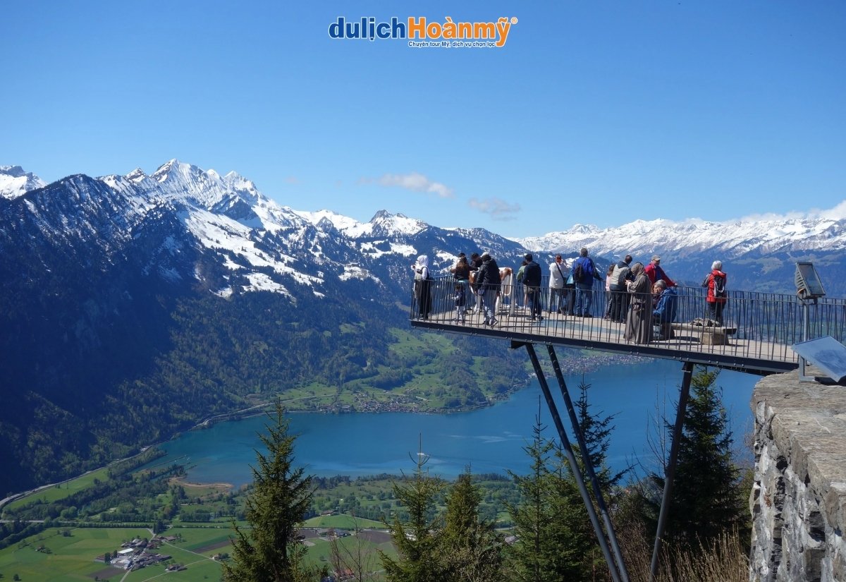 Khám phá Interlaken - Viên ngọc xanh giữa lòng dãy Alps Thụy Sĩ 9 đỉnh Harder Kulm