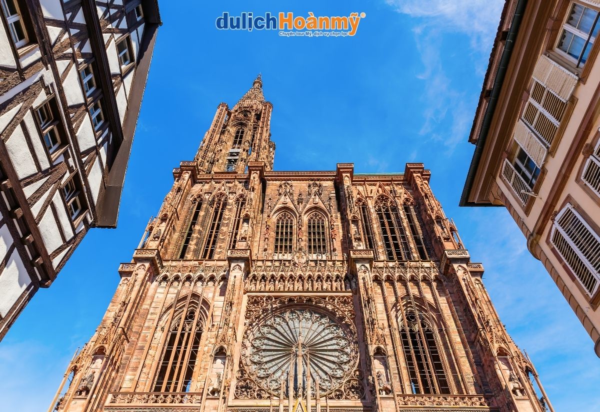 Strasbourg: Vẻ đẹp cổ tích giữa lòng châu Âu 4 nhà thờ Đức Bà Strasbourg