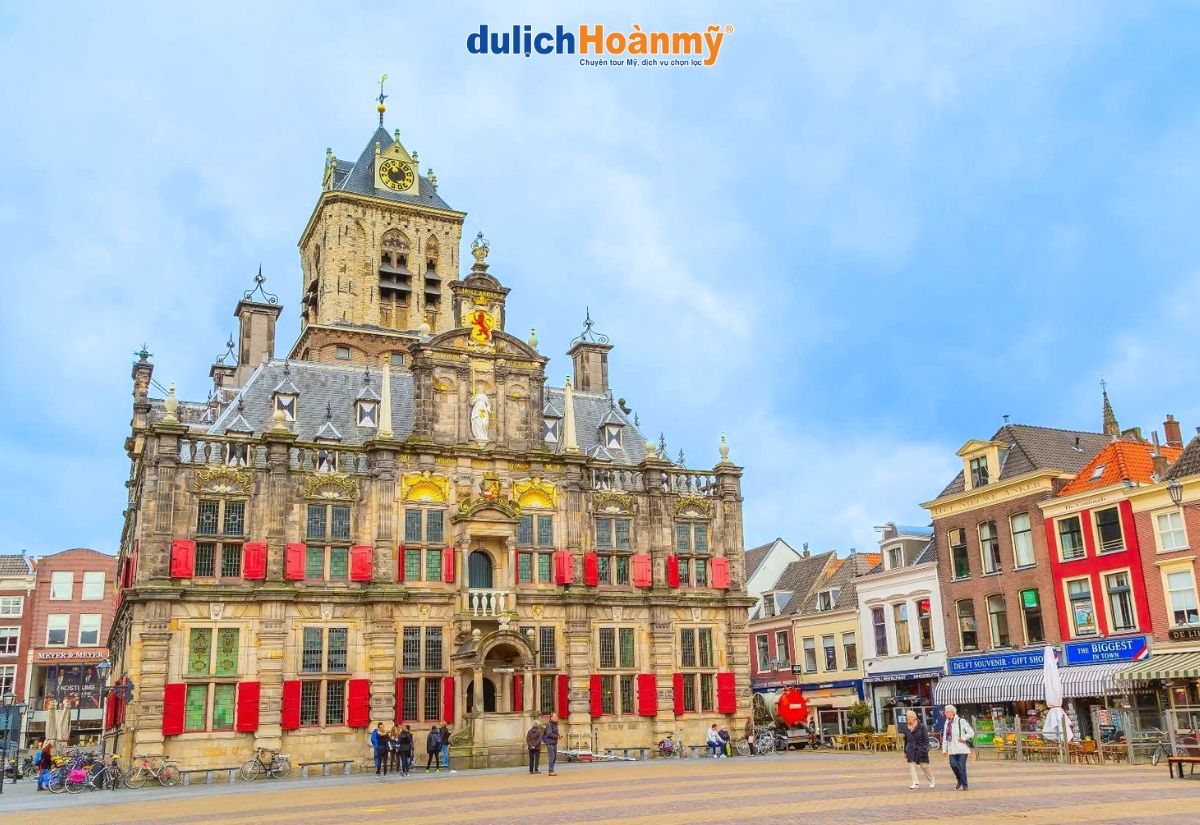 Top 11 cảnh đẹp Hà Lan không nên bỏ lỡ khi đi du lịch 11 Tòa thị chính Delft