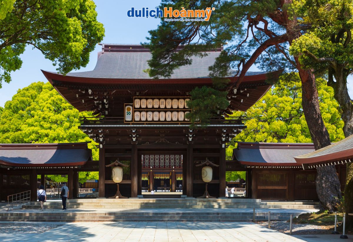 Du lịch Tokyo: Khám phá thủ đô sôi động và hiện đại nhất Nhật Bản 8 Đền Meiji Jingu