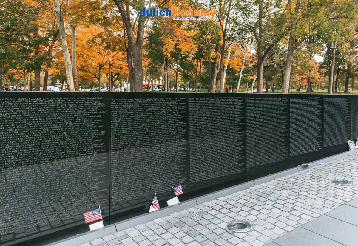 Du lịch Washington DC – Khám phá Nhà Trắng, Capitol & Biểu tượng nước Mỹ 9 Khu tưởng niệm Cựu chiến binh Việt Nam