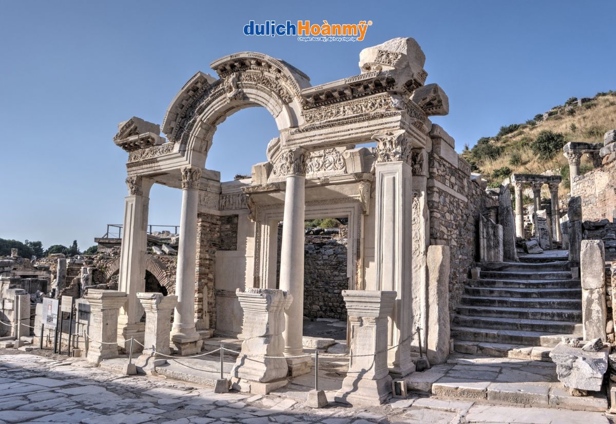 Top 10 Địa điểm du lịch Thổ Nhĩ Kỳ nhất định phải đi một lần 5 Thành phố cổ Ephesus