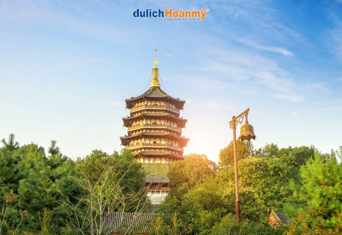 Du lịch Hàng Châu: Khám phá thiên đường du lịch nổi tiếng Trung Quốc 6 Tháp Lôi Phong