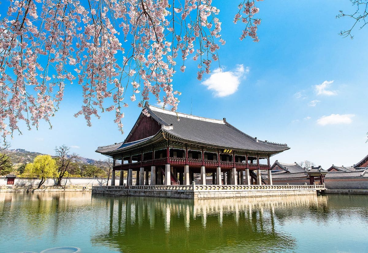 Cung điện Gyeongbokgung: Khám phá hoàng cung đẹp nhất Hàn Quốc 8 Cung Gyeonghoeru