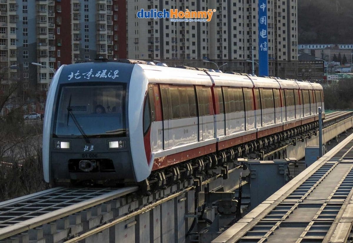 Tử Cấm Thành Trung Quốc: Khám phá Cố Cung Bắc Kinh hơn 600 năm tuổi 11 Di chuyển bằng tàu cao tốc đến Tử Cấm Thành