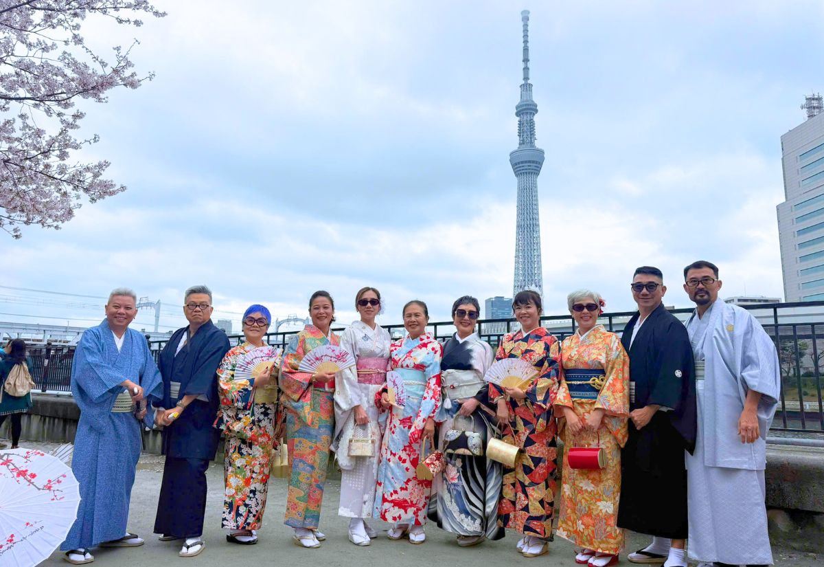 Đoàn Khách Du Lịch Hoàn Mỹ tham quan tháp Tokyo Skytree