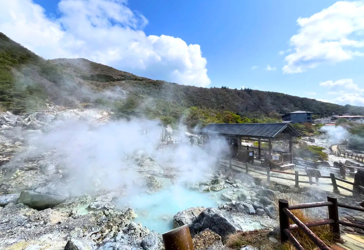 Nagasaki Nhật Bản - Kinh nghiệm du lịch và điểm đến nổi tiếng 9 Thư giãn và hòa mình với làn nước nóng ở suối Unzen